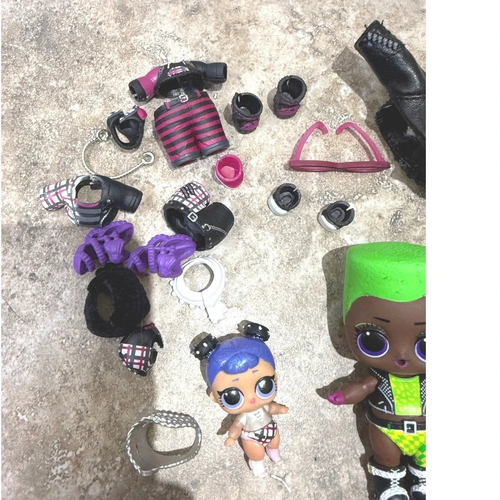 LOL‎ Surprise Dolls Lot OMG and Tot With Clothes Accessories Y2K Punk Style